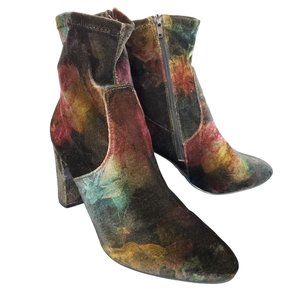 Madden girl floral velvet ankle boots size 9.5